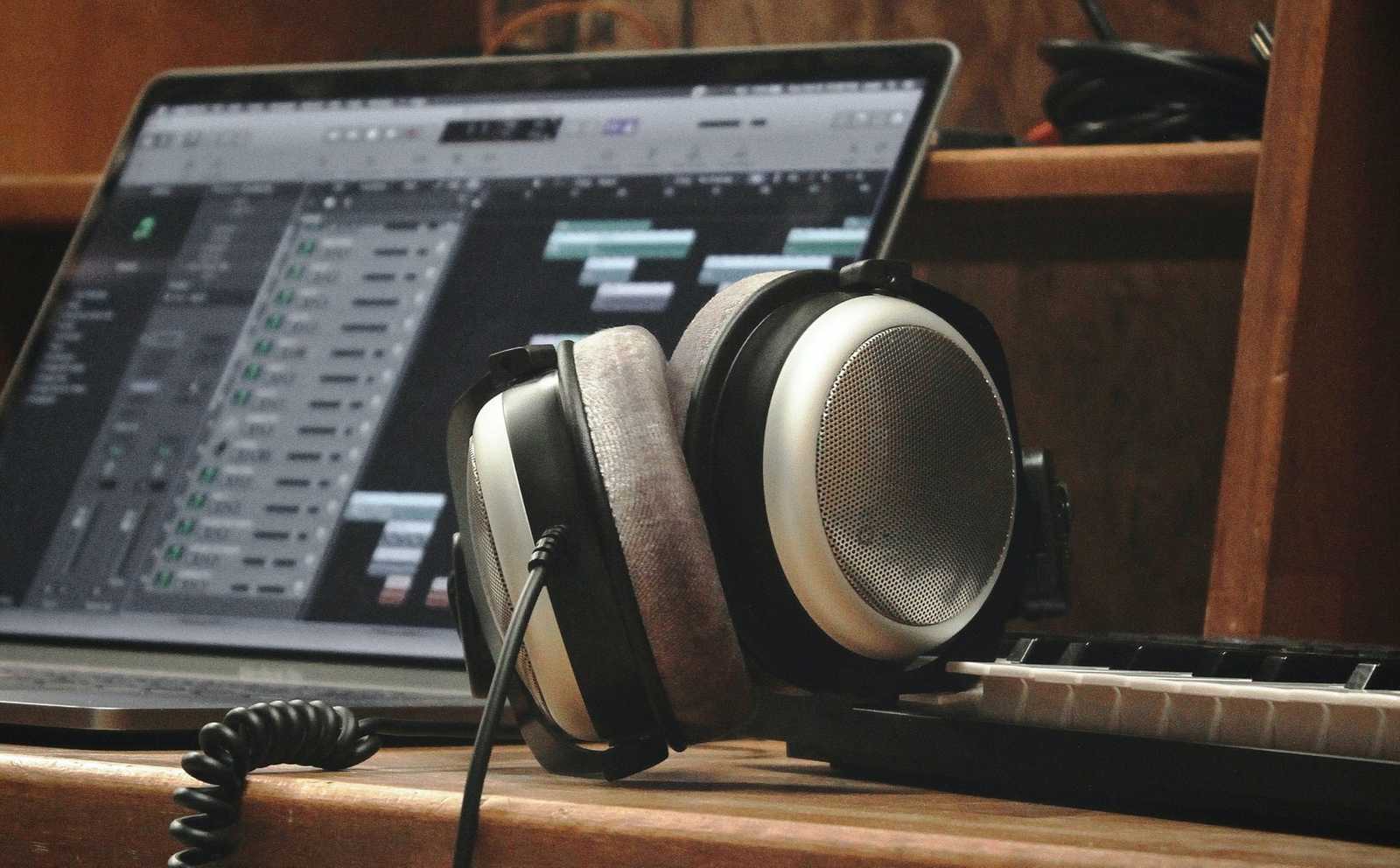 online-music-production-degree-programs